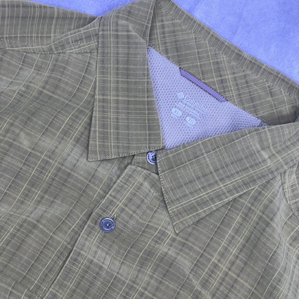 Columbia Button Down Shirt Mens XL Green Excellent Omni-Shade Short Sleeve Grid